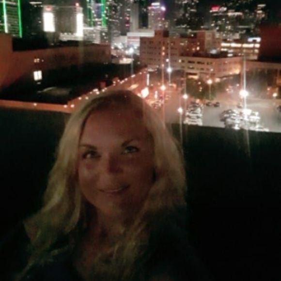 Meet your Posher, Amanda - Picture 1 of 1